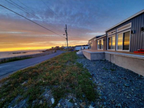 2 Bedroom 2 Bathroom Oceanfront Oasis